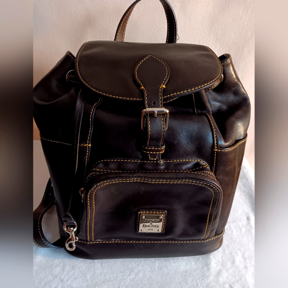 Dooney and Bourke Bag